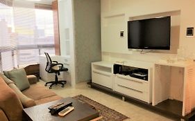 Apartamento Fino com Vista para Beiramar